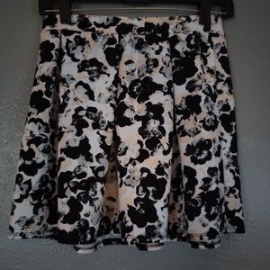 Floral pattern skirt